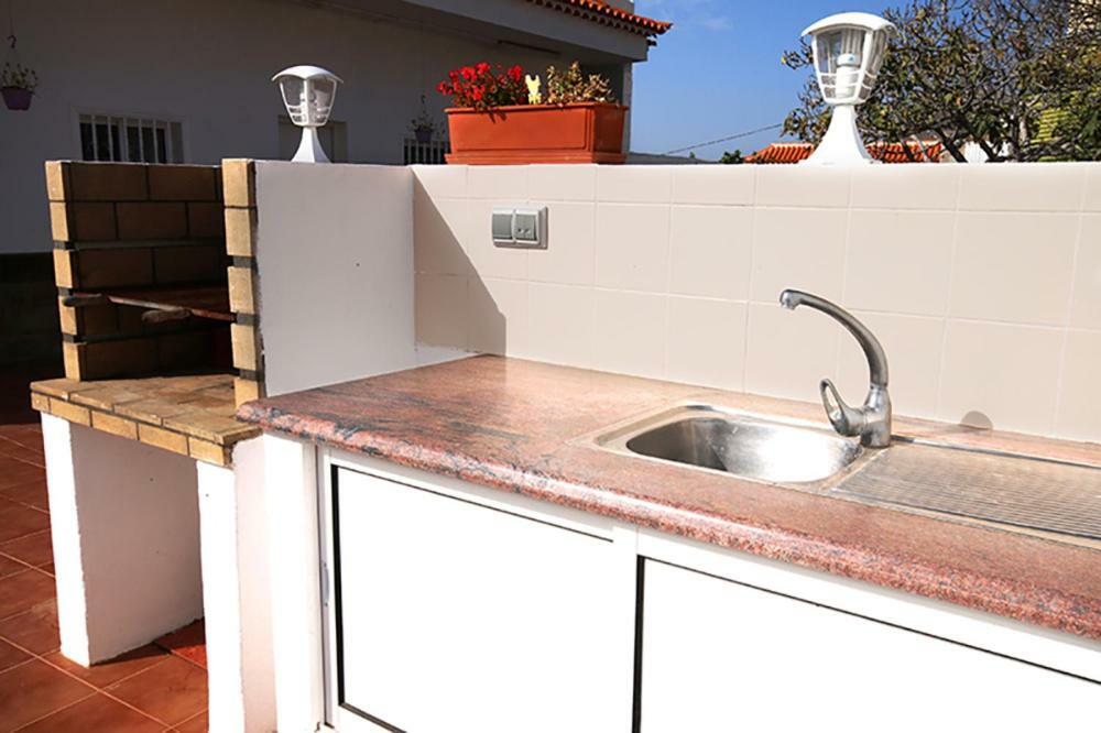 Villa Albe, Jacuzzi Con Vistas Al Mar Arona  Exterior photo